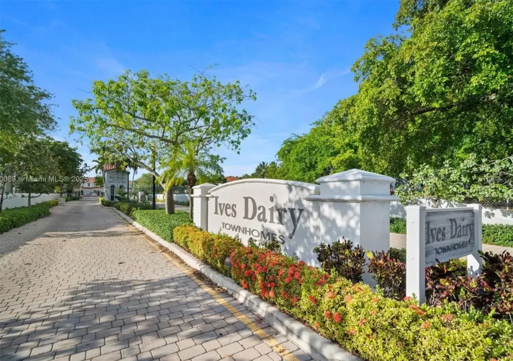 1041 NE 208th Street Miami FL 33179