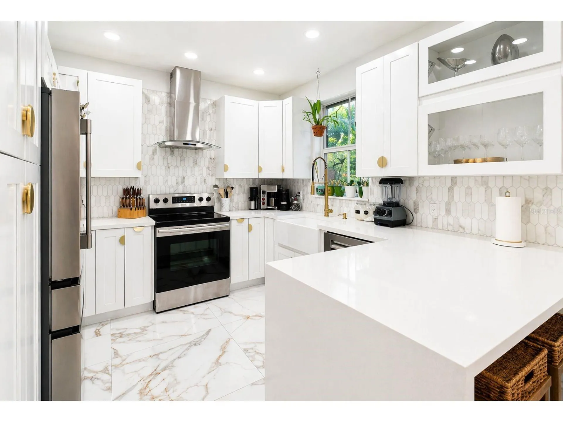 1041 NE 208th Street Miami FL 33179