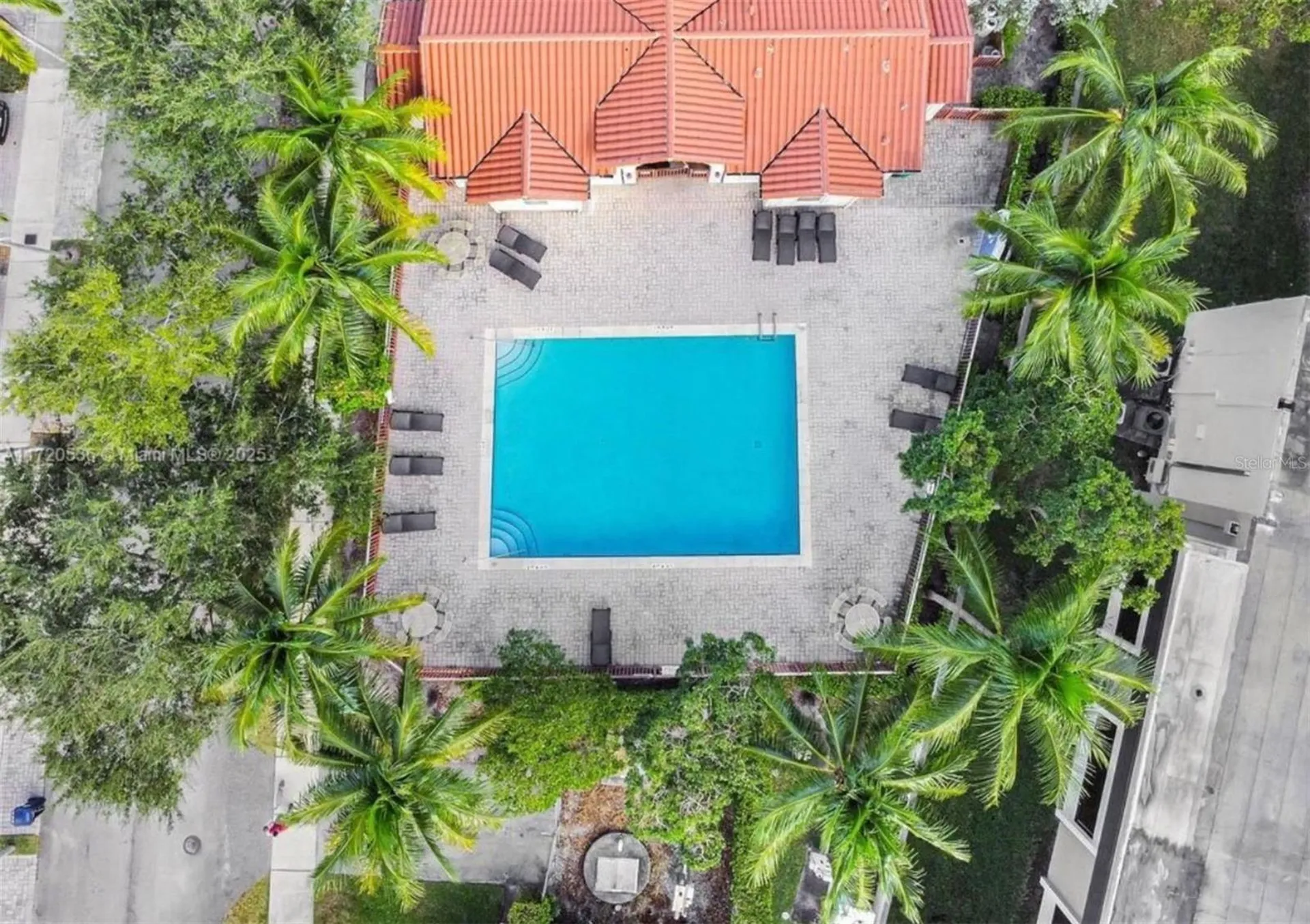 1041 NE 208th Street Miami FL 33179