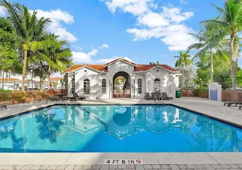 1041 NE 208th Street Miami FL 33179