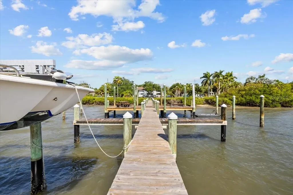 413 S Bayshore Boulevard Safety Harbor FL 34695