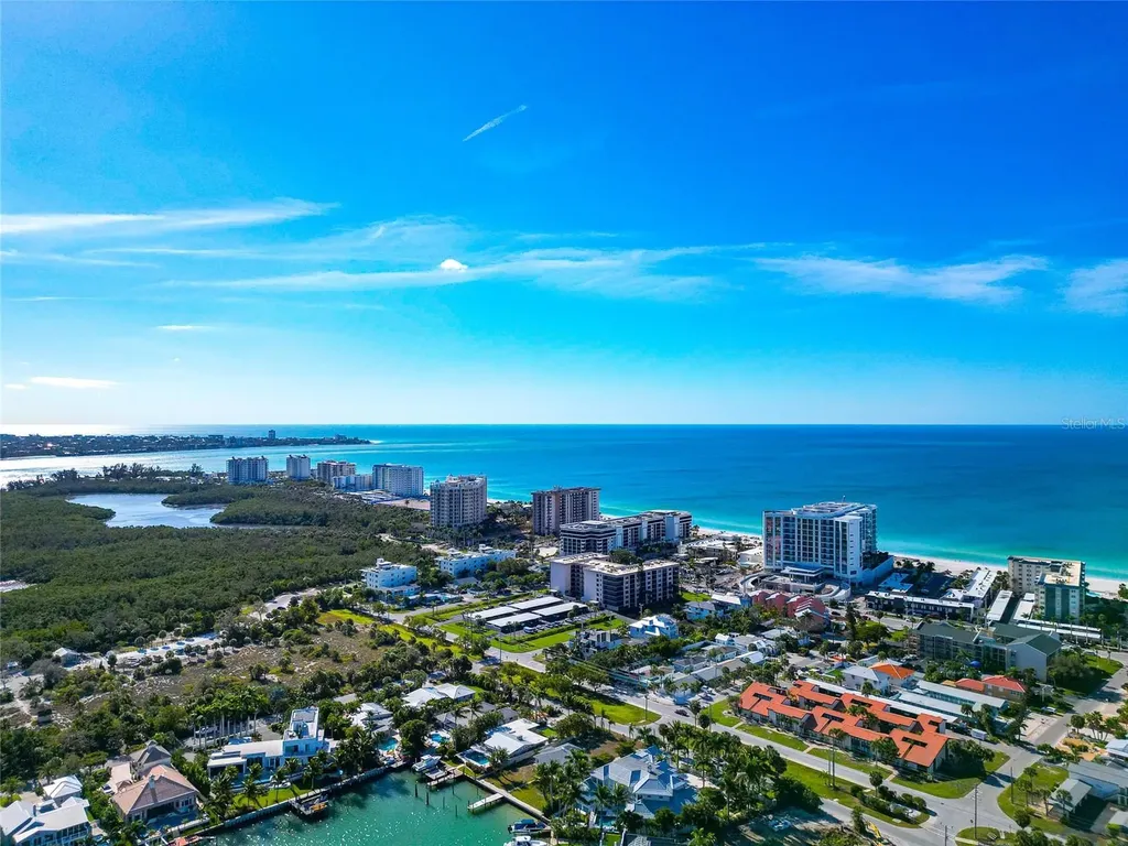 800 S Blvd Of The Presidents Sarasota FL 34236