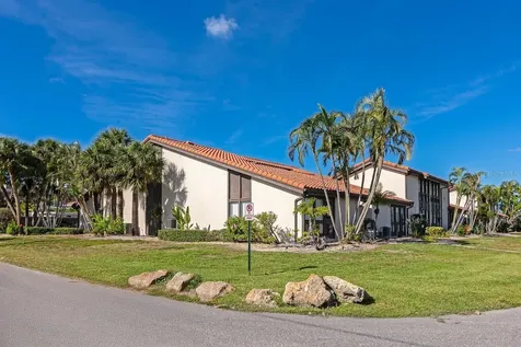 800 S Blvd Of The Presidents Sarasota FL 34236