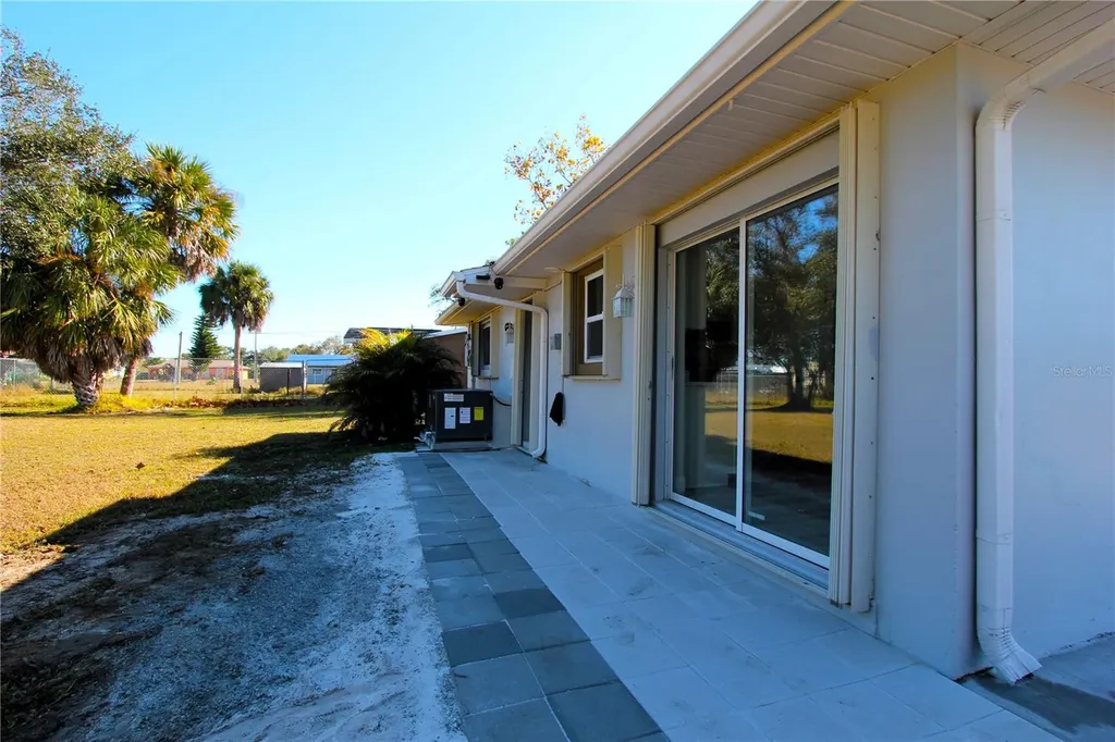 23022 Mcnulty Avenue Port Charlotte FL 33952
