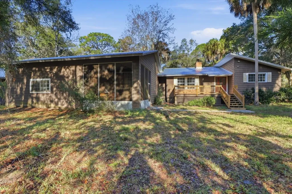 11 Patricia Road Yankeetown FL 34498