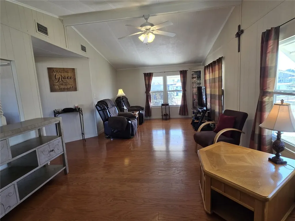 3450 N Citrus Circle Zellwood FL 32798