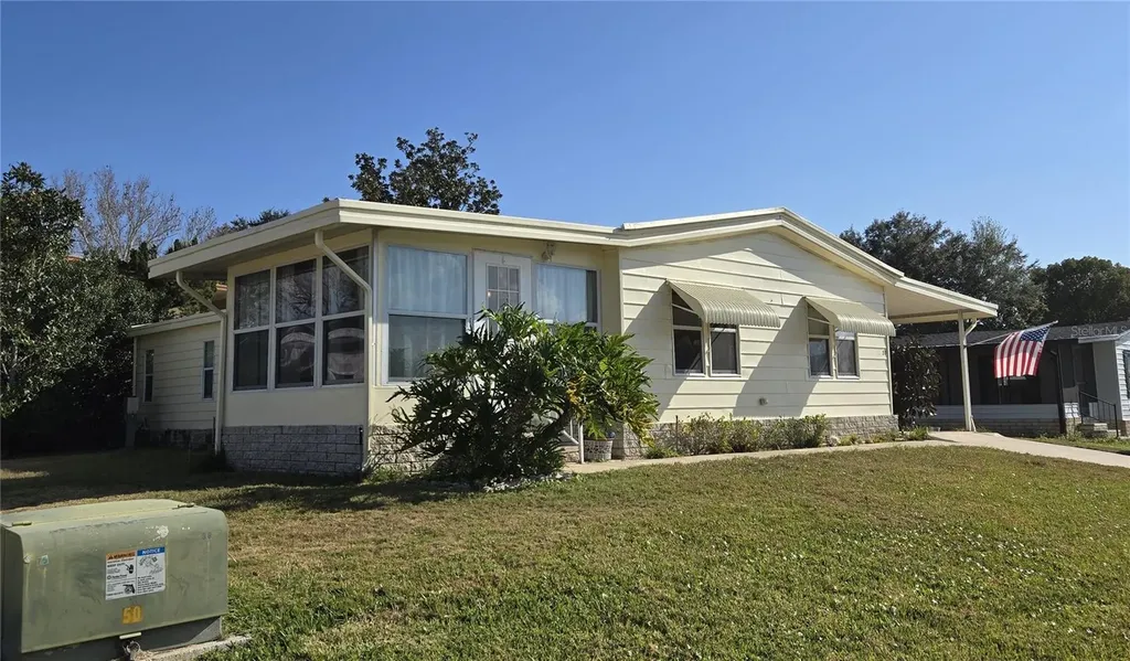 3450 N Citrus Circle Zellwood FL 32798