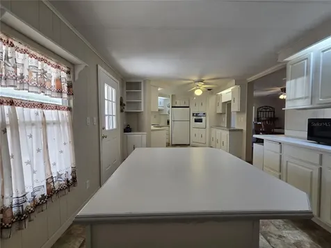 3450 N Citrus Circle Zellwood FL 32798