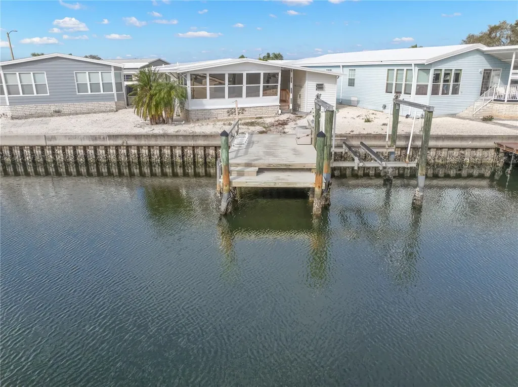 7127 Mount Piney Road NE St Petersburg FL 33702