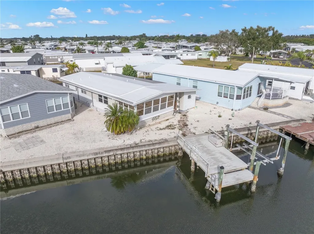7127 Mount Piney Road NE St Petersburg FL 33702