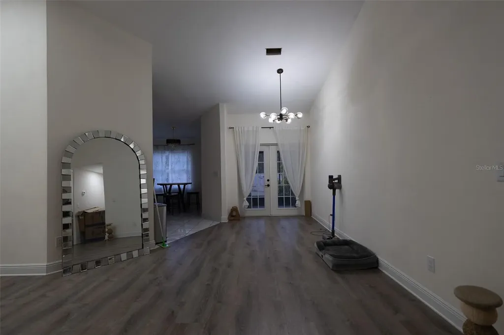 4610 N Country Hills Court Plant City FL 33566