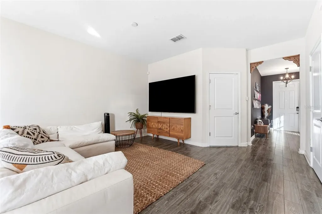 1338 Royal St. George Davenport FL 33896