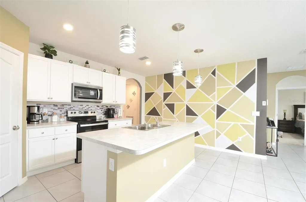 233 Tiffany Court Kissimmee FL 34758