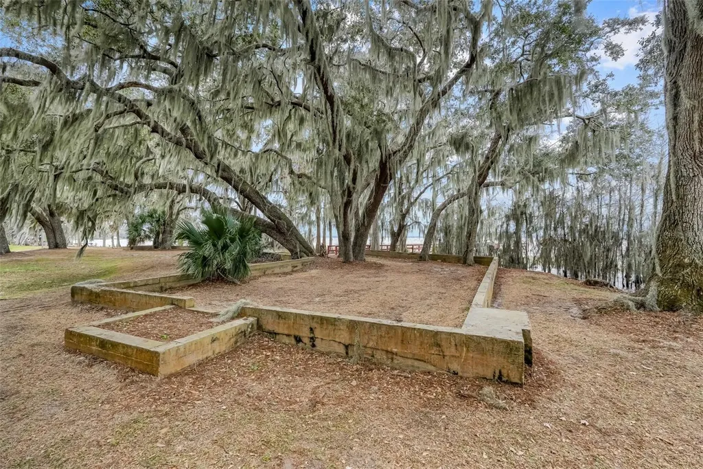 1207 Overlook Road Eustis FL 32726