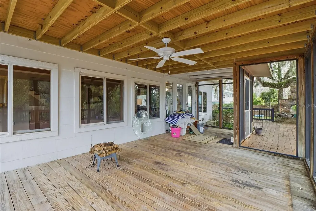 5415 Riverside Drive Yankeetown FL 34498