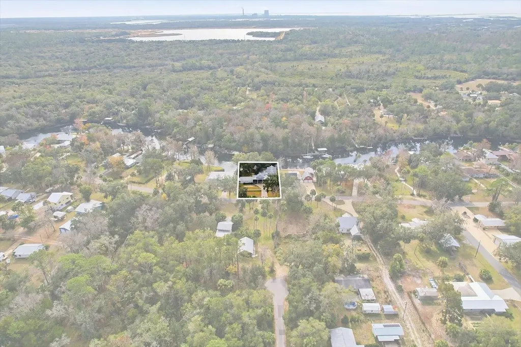 5415 Riverside Drive Yankeetown FL 34498