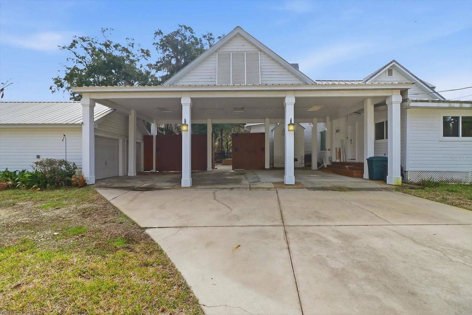 5415 Riverside Drive Yankeetown FL 34498