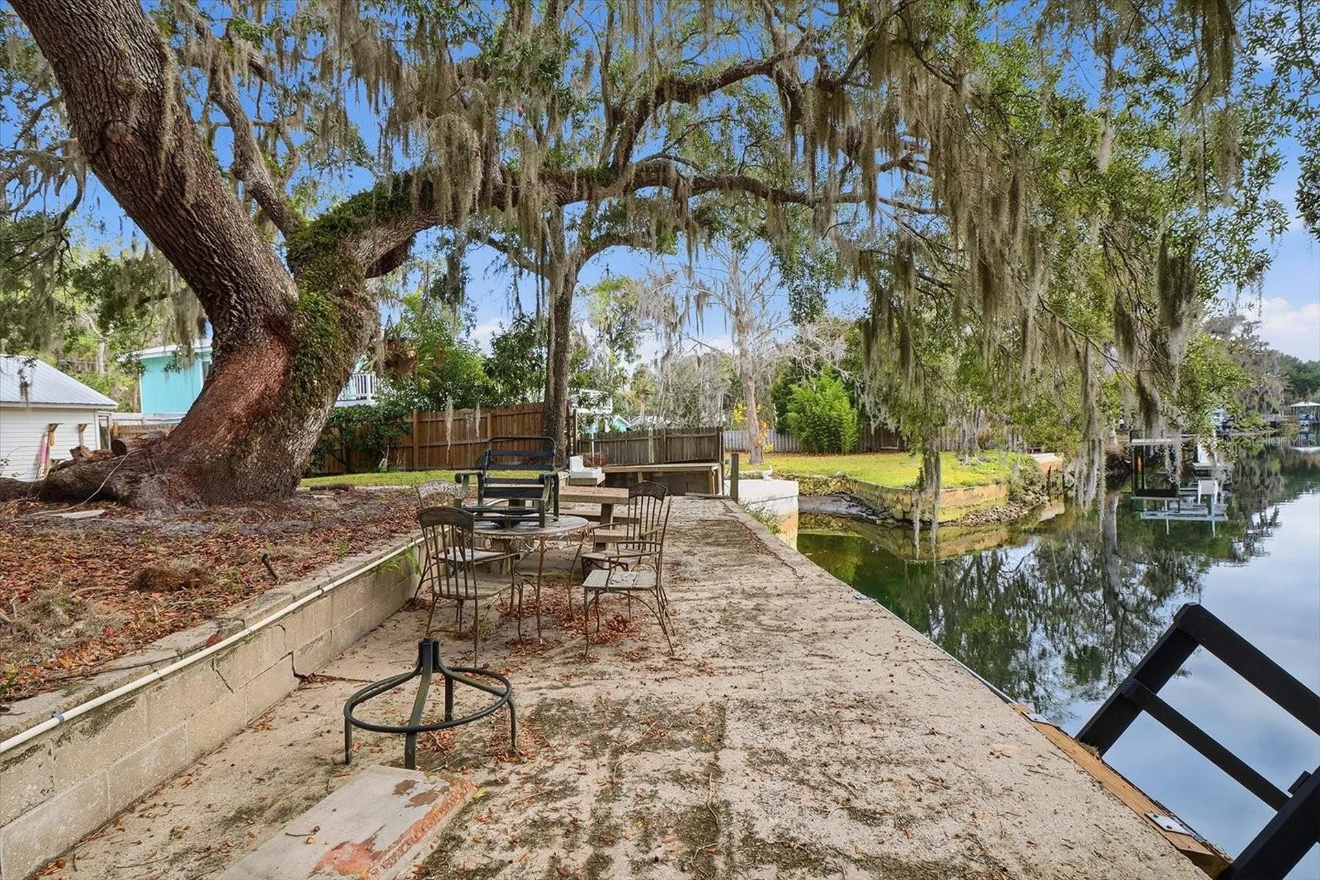 5415 Riverside Drive Yankeetown FL 34498