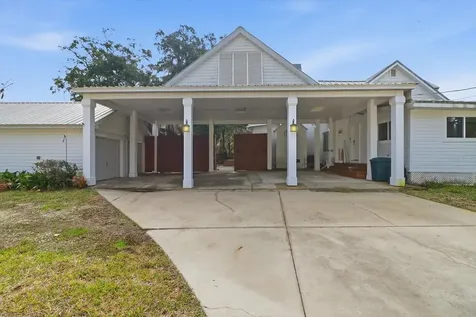 5415 Riverside Drive Yankeetown FL 34498