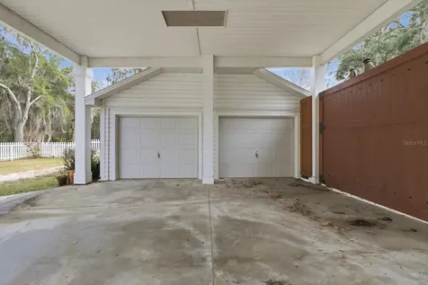 5415 Riverside Drive Yankeetown FL 34498