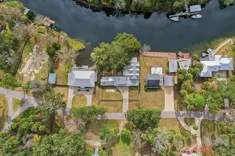 5415 Riverside Drive Yankeetown FL 34498