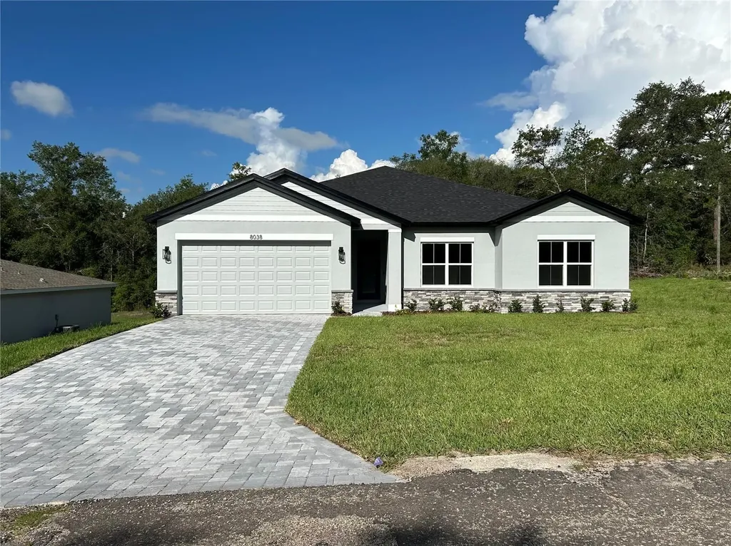 8038 N Voyager Drive Dunnellon FL 34433