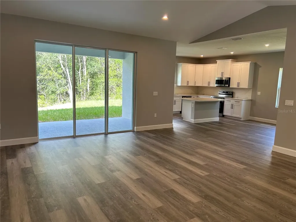 8038 N Voyager Drive Dunnellon FL 34433
