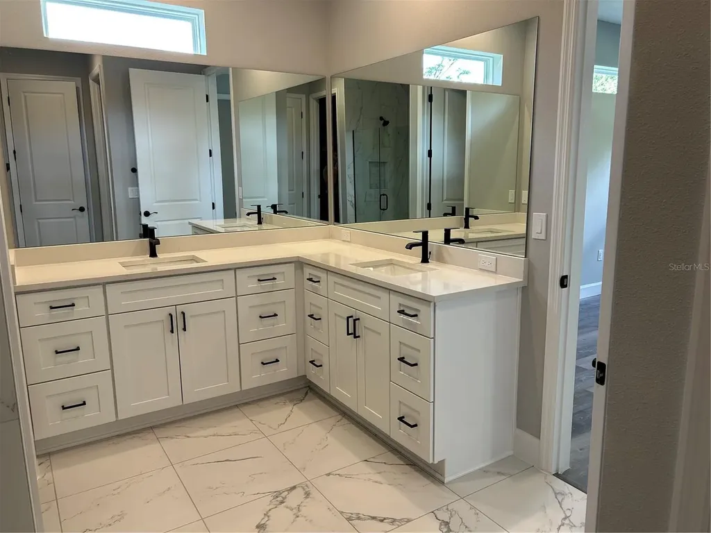 8038 N Voyager Drive Dunnellon FL 34433