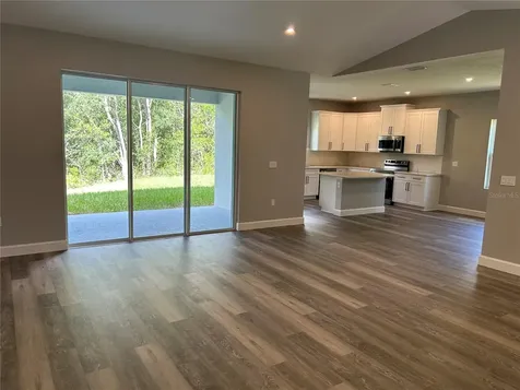 8038 N Voyager Drive Dunnellon FL 34433