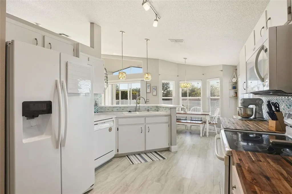 412 Emerald Cove Loop Lakeland FL 33813