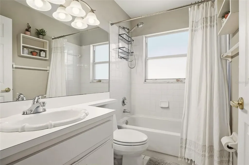 412 Emerald Cove Loop Lakeland FL 33813