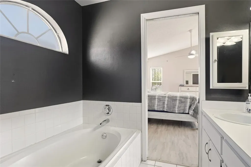 412 Emerald Cove Loop Lakeland FL 33813