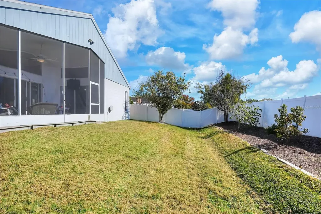 412 Emerald Cove Loop Lakeland FL 33813