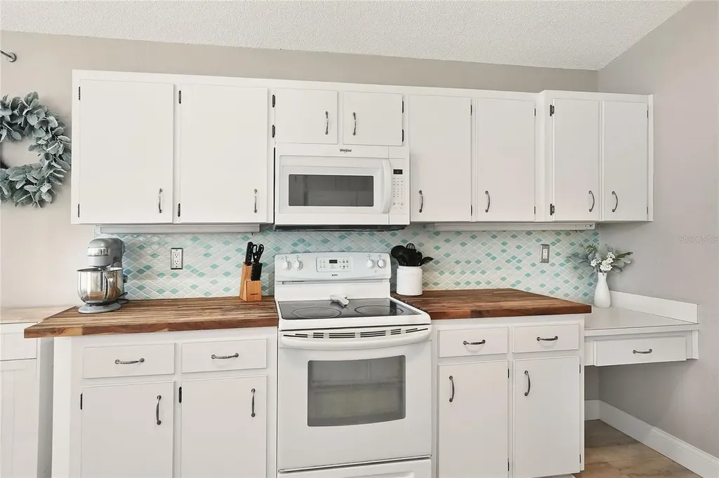 412 Emerald Cove Loop Lakeland FL 33813