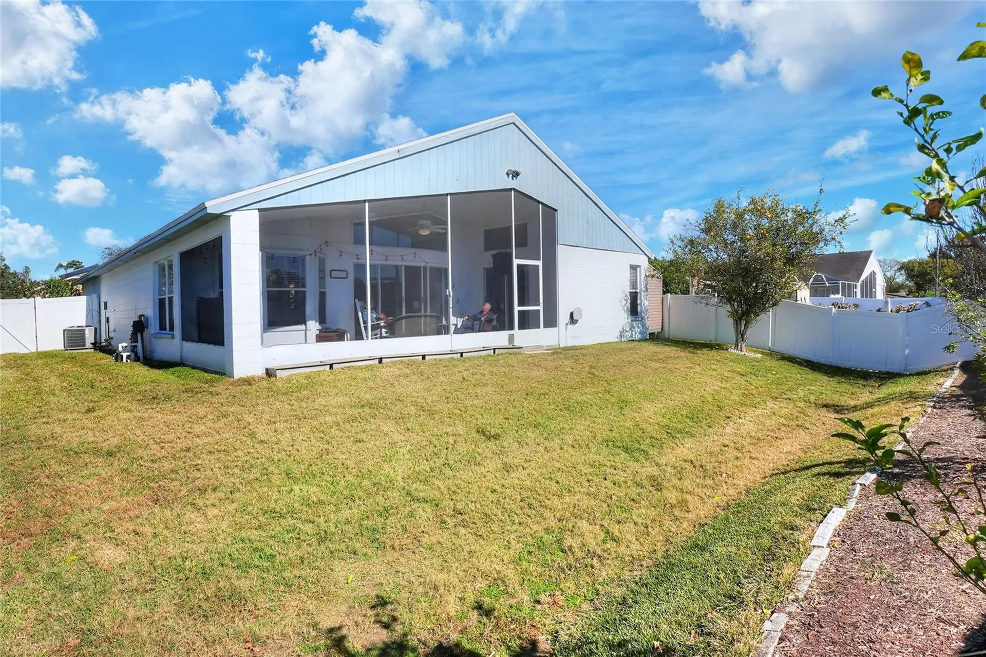 412 Emerald Cove Loop Lakeland FL 33813