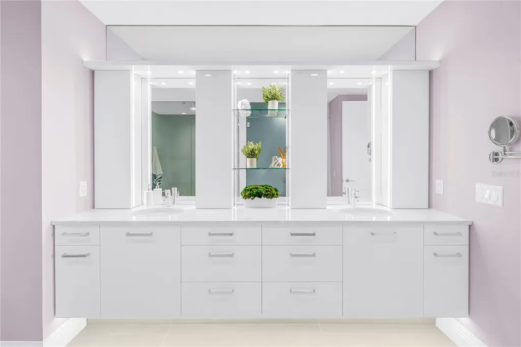 301 1st Street S St Petersburg FL 33701