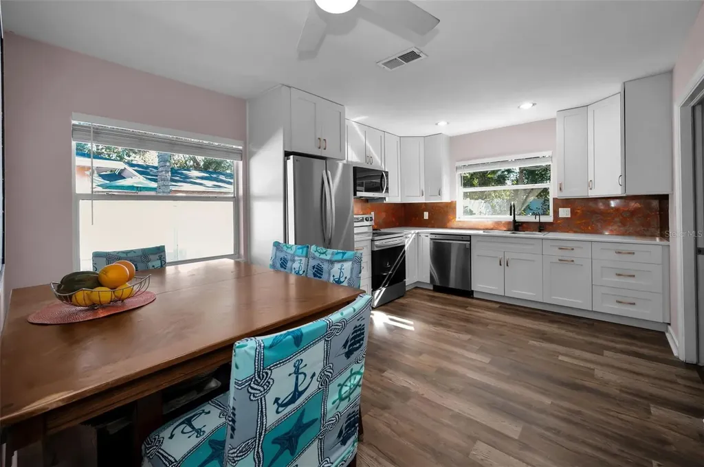 245 Garden Circle S Dunedin FL 34698