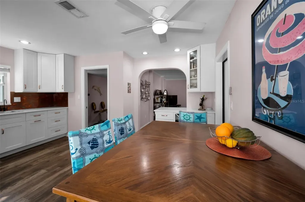 245 Garden Circle S Dunedin FL 34698