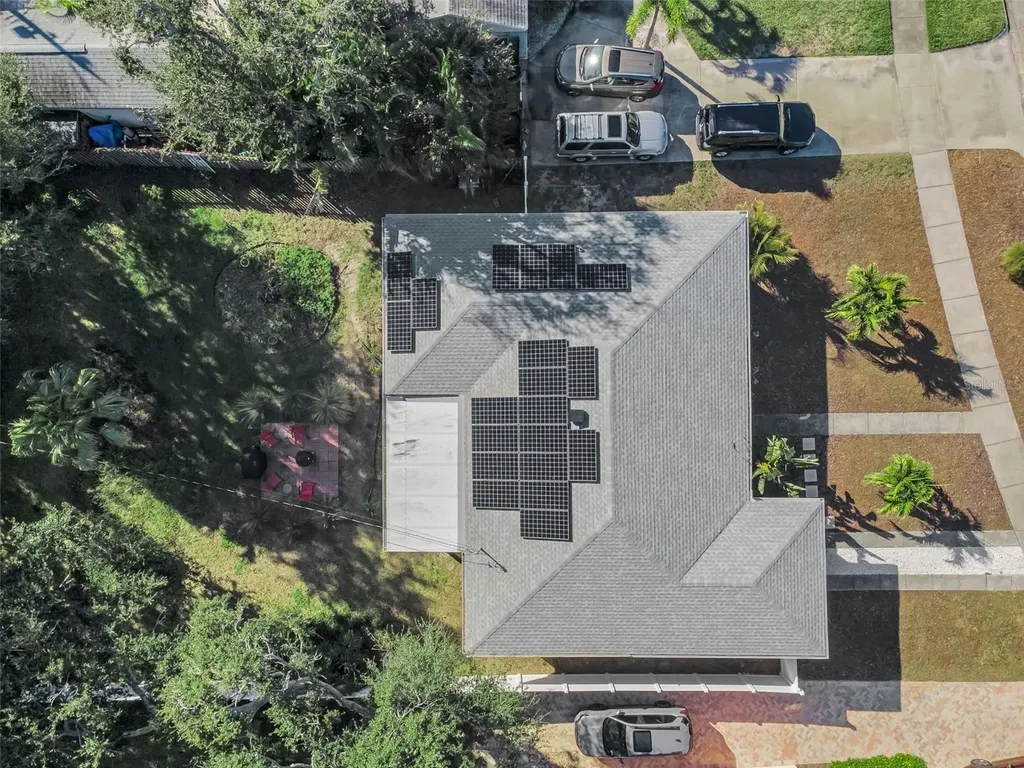 245 Garden Circle S Dunedin FL 34698