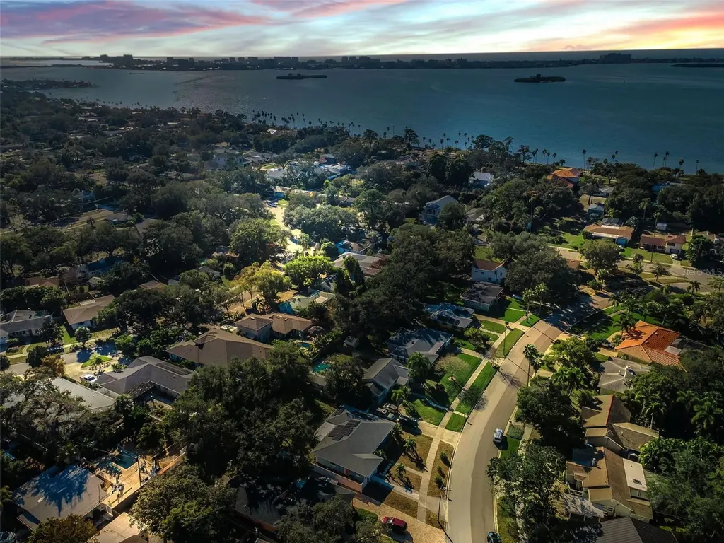 245 Garden Circle S Dunedin FL 34698