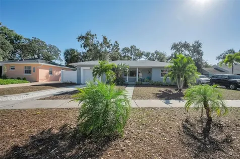245 Garden Circle S Dunedin FL 34698