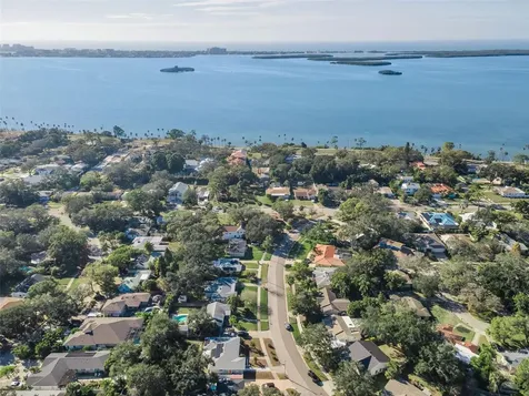 245 Garden Circle S Dunedin FL 34698
