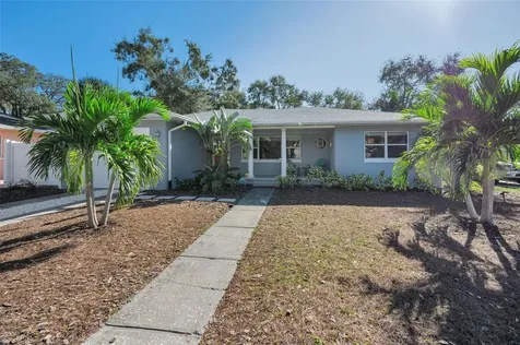 245 Garden Circle S Dunedin FL 34698