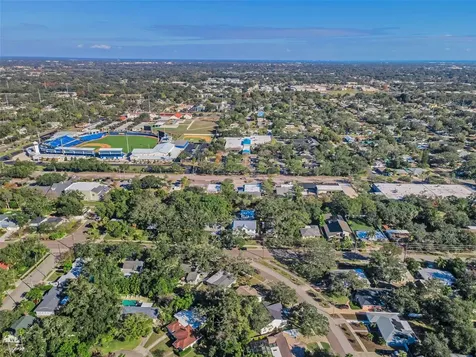 245 Garden Circle S Dunedin FL 34698