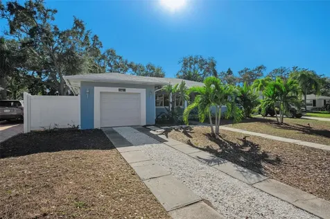 245 Garden Circle S Dunedin FL 34698