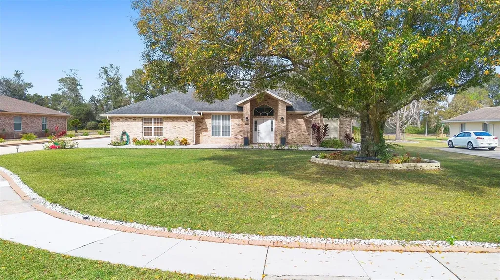 1476 Steeplechase Lane Deltona FL 32725