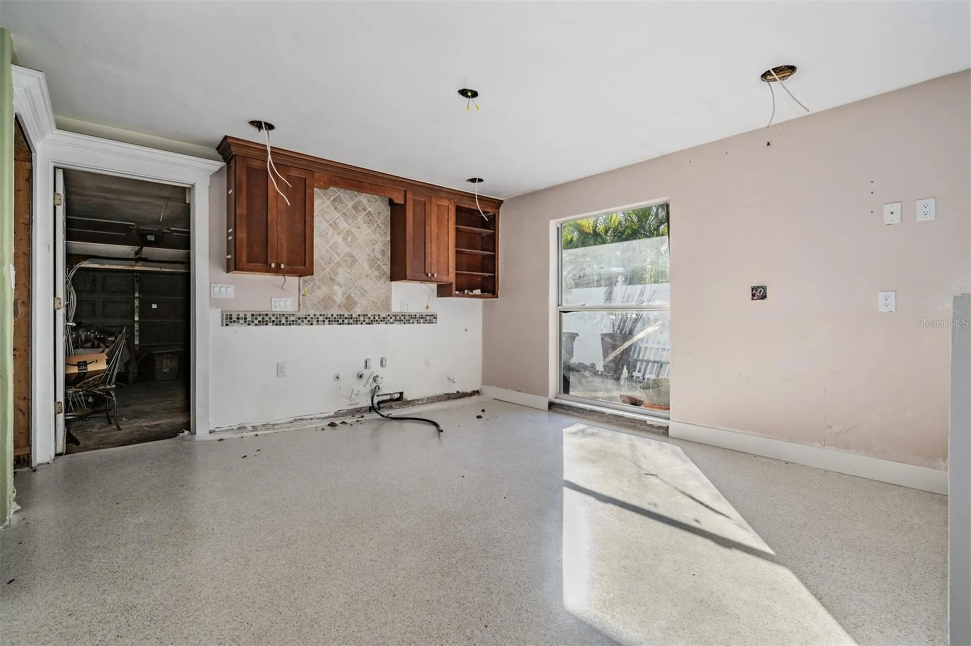 1854 Dolphin Boulevard S St Petersburg FL 33707