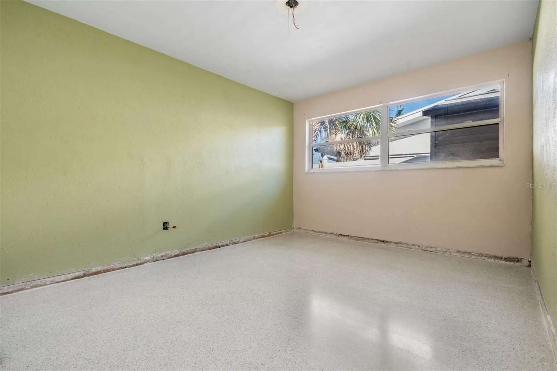 1854 Dolphin Boulevard S St Petersburg FL 33707