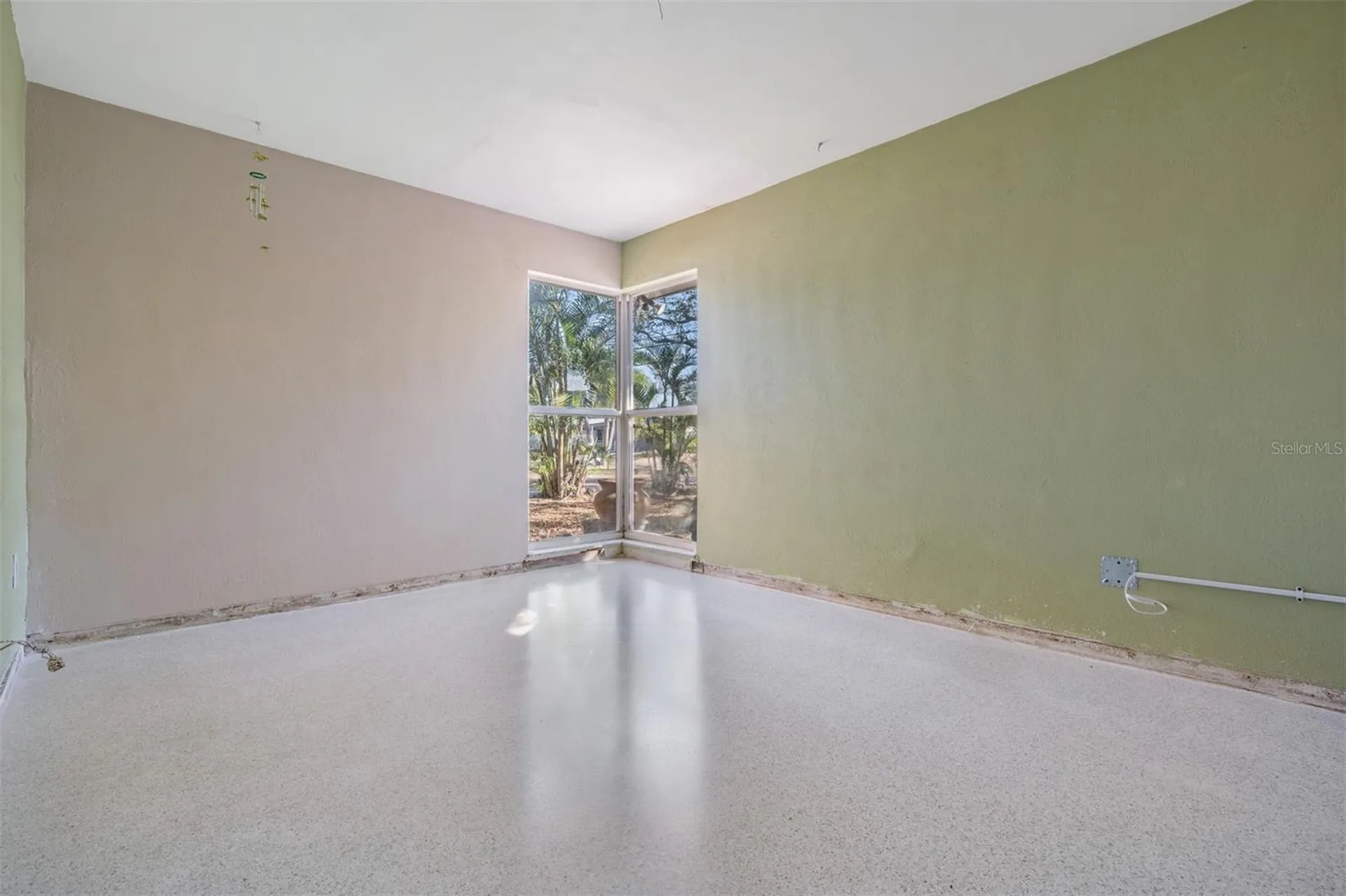 1854 Dolphin Boulevard S St Petersburg FL 33707