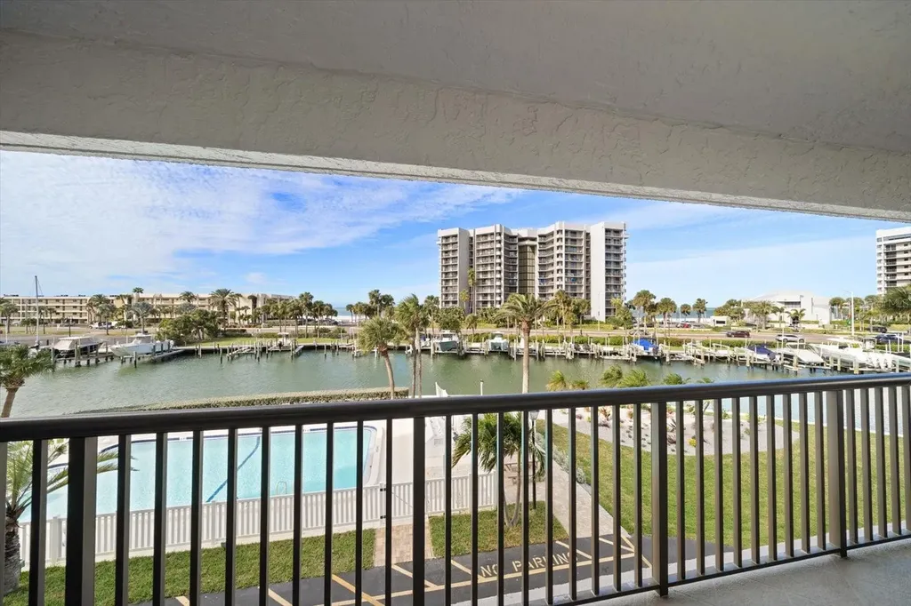1651 Sand Key Estates Court Clearwater Beach FL 33767